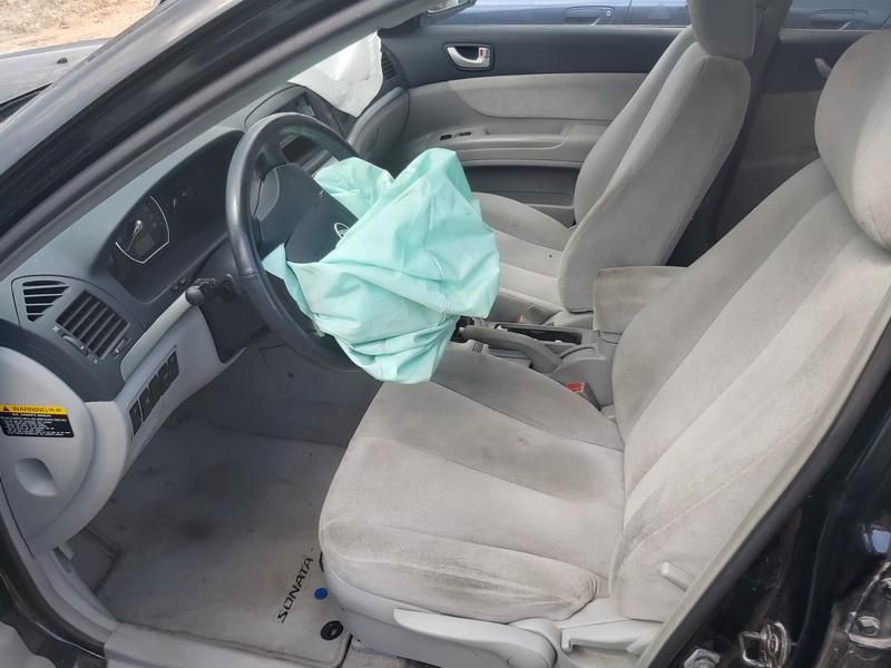 Hyundai, Saloon | 4