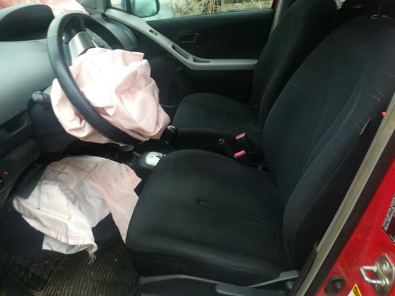 Toyota, Hatchback | 4