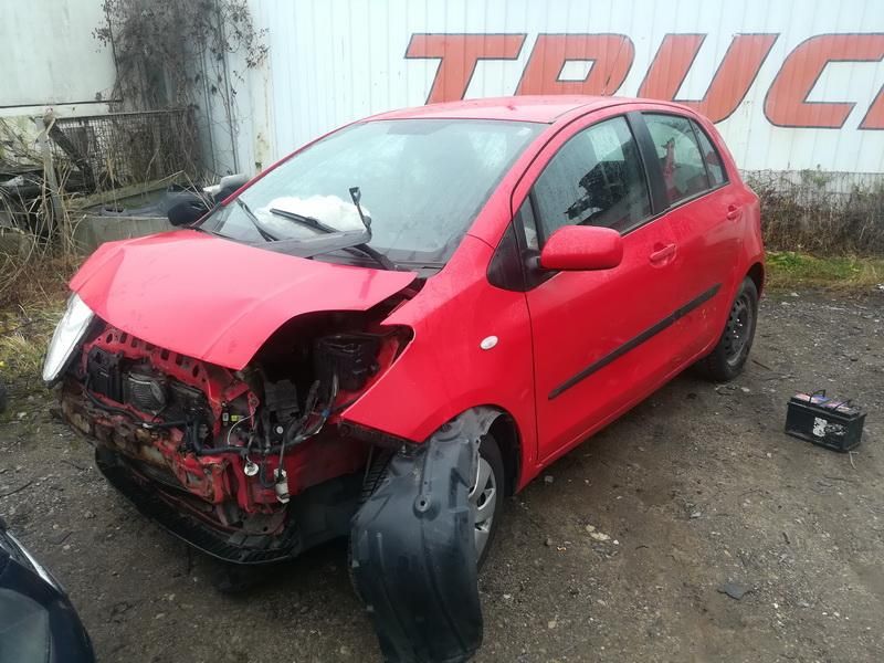 Toyota, Hatchback | 3