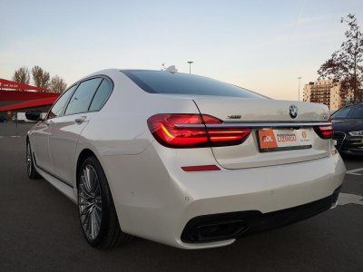 BMW 750 | 3