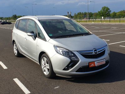 Opel Zafira | 2