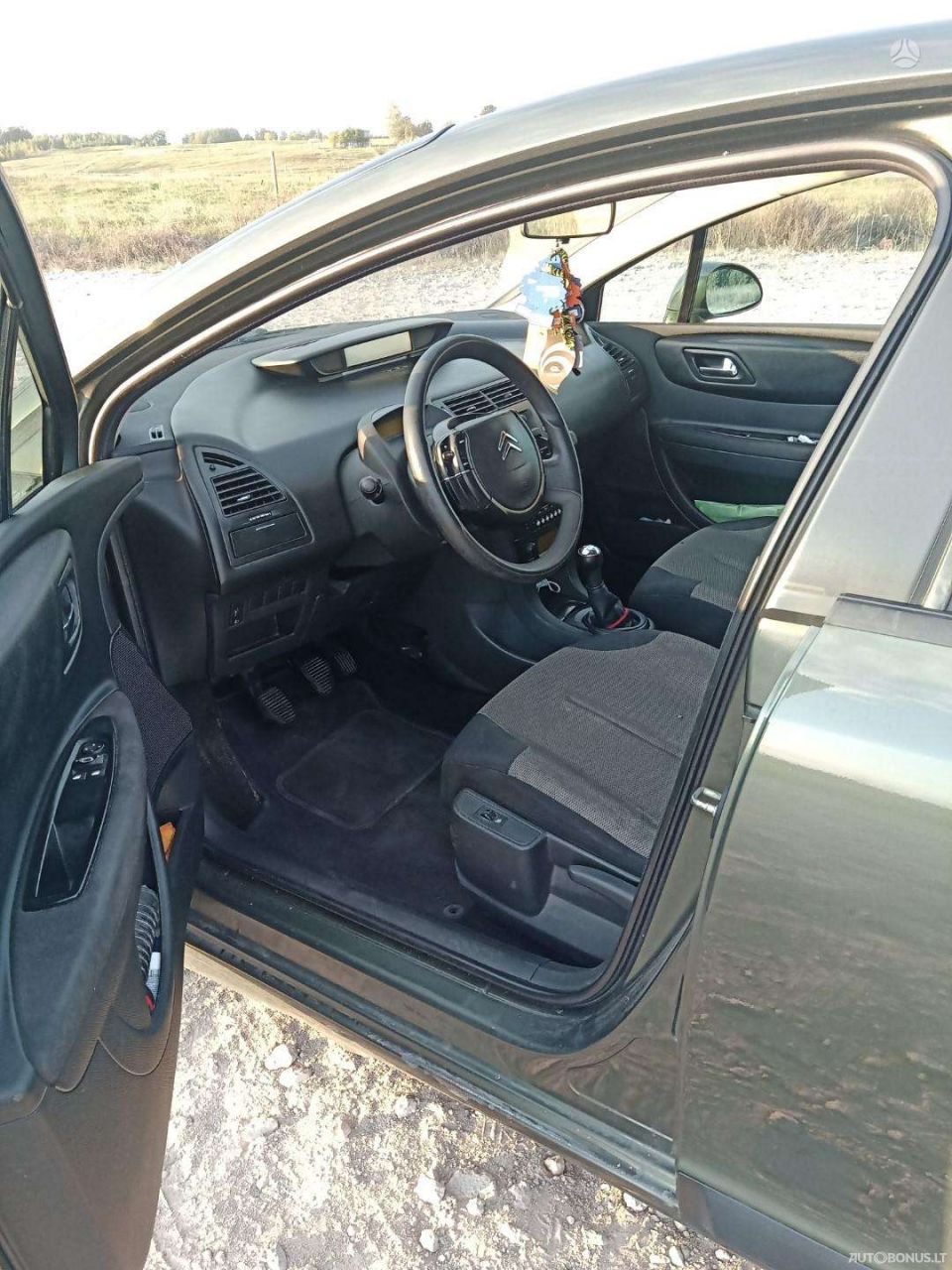 Citroen C4 | 10