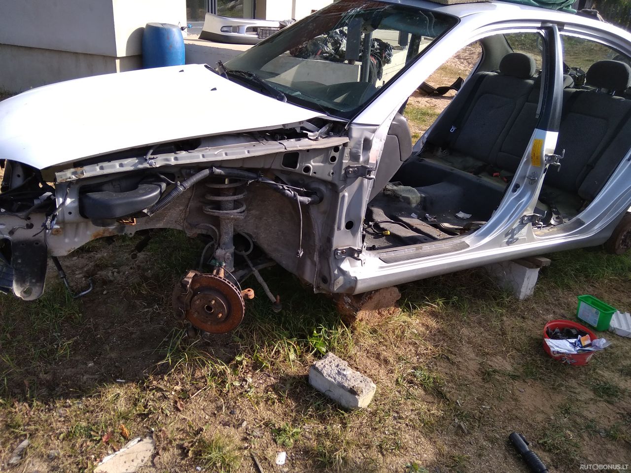 Toyota Avensis, Hatchback | 9