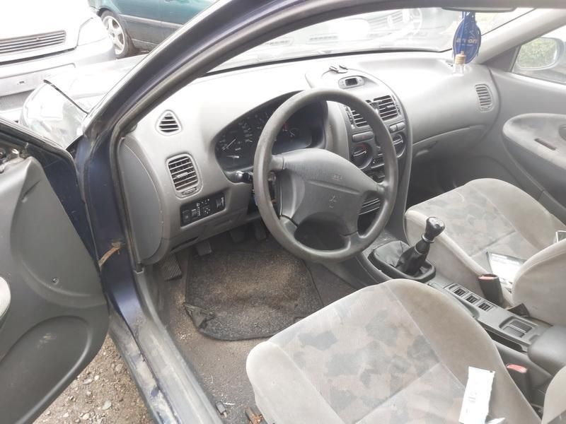 Mitsubishi, Hatchback | 5