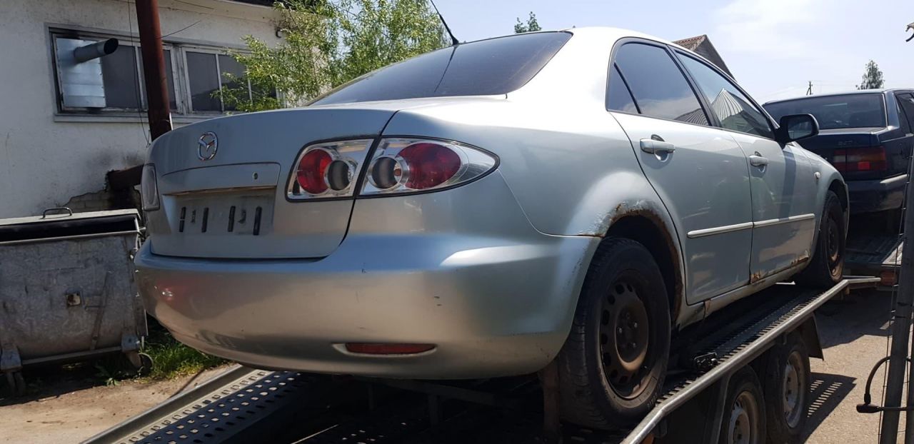 Mazda, Sedanas | 1