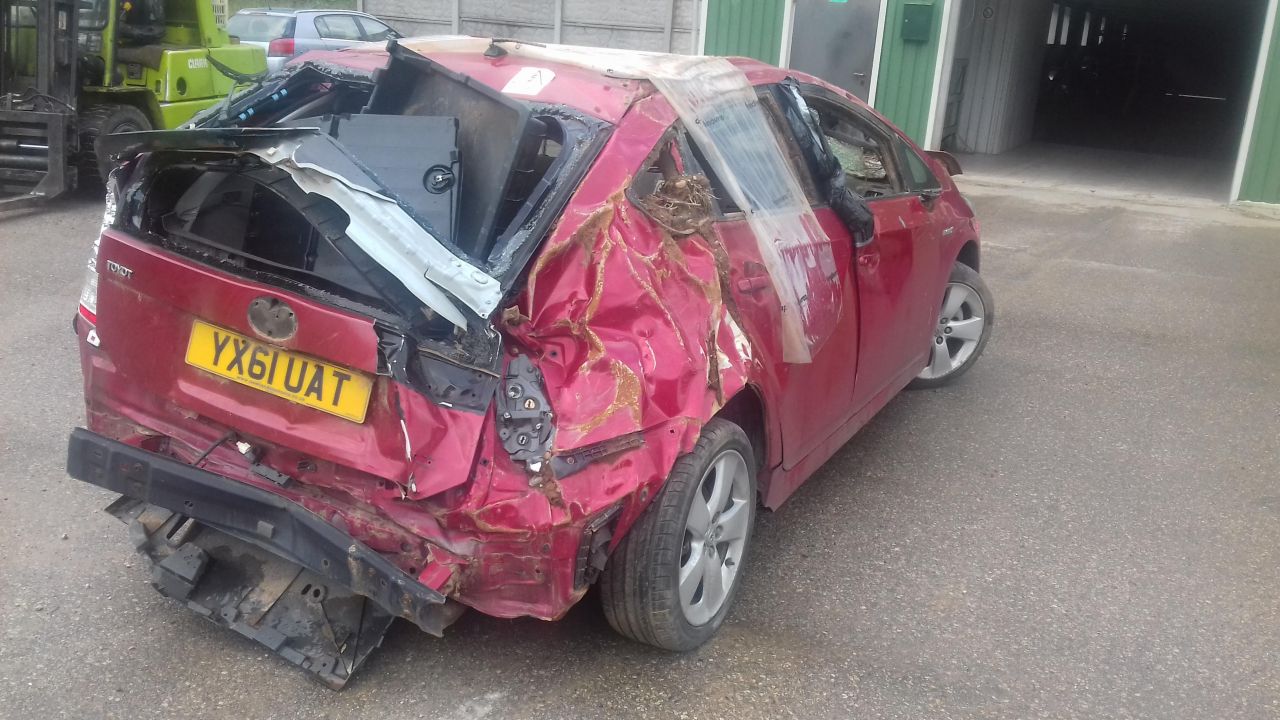 Toyota, Hatchback | 3