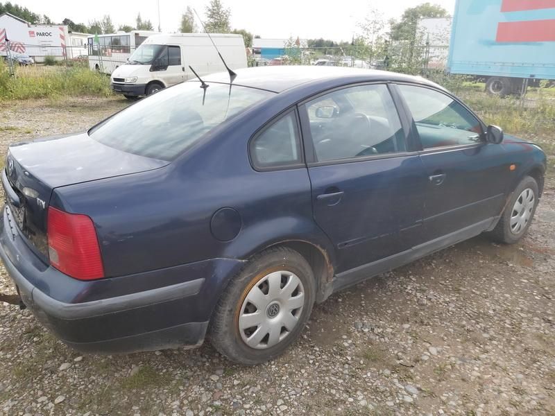 Volkswagen, Saloon | 7