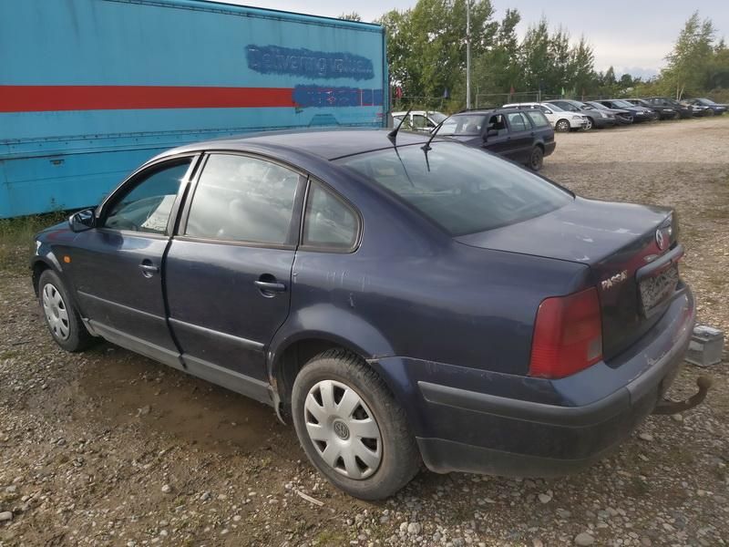 Volkswagen, Saloon | 6