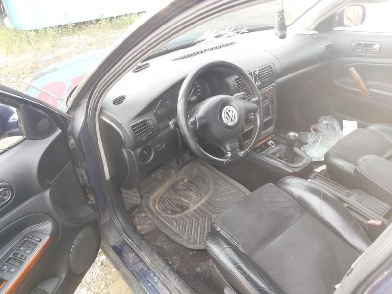 Volkswagen, Saloon | 5