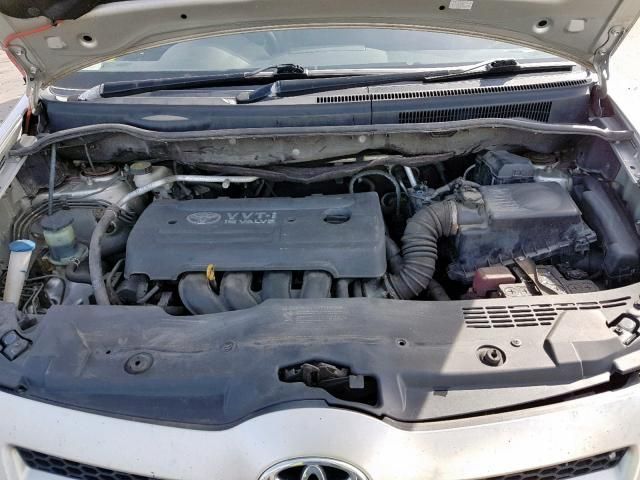Toyota, Monovolume | 6