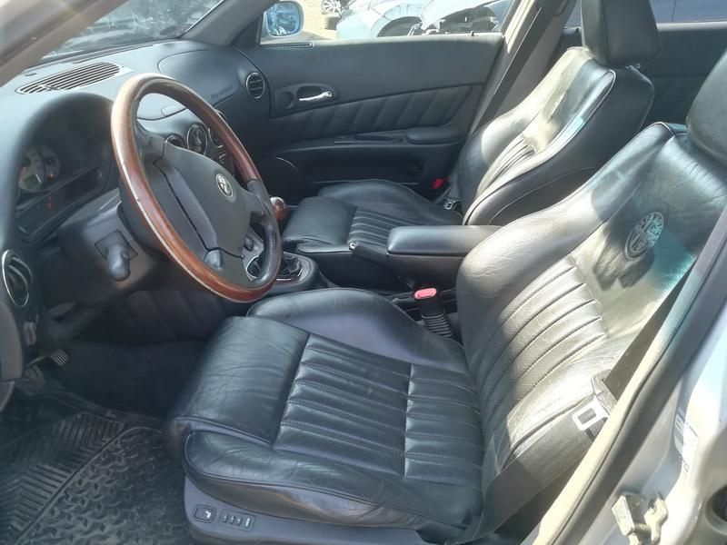 Alfa Romeo, Седан | 6