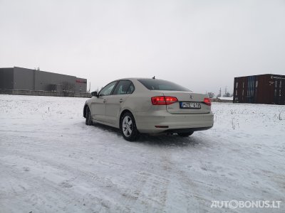 Volkswagen Jetta | 2