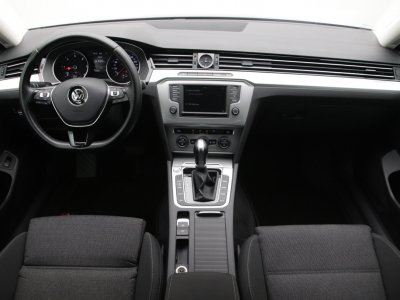 Volkswagen Passat | 1