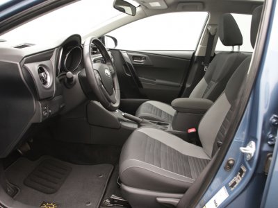 Toyota Auris | 3