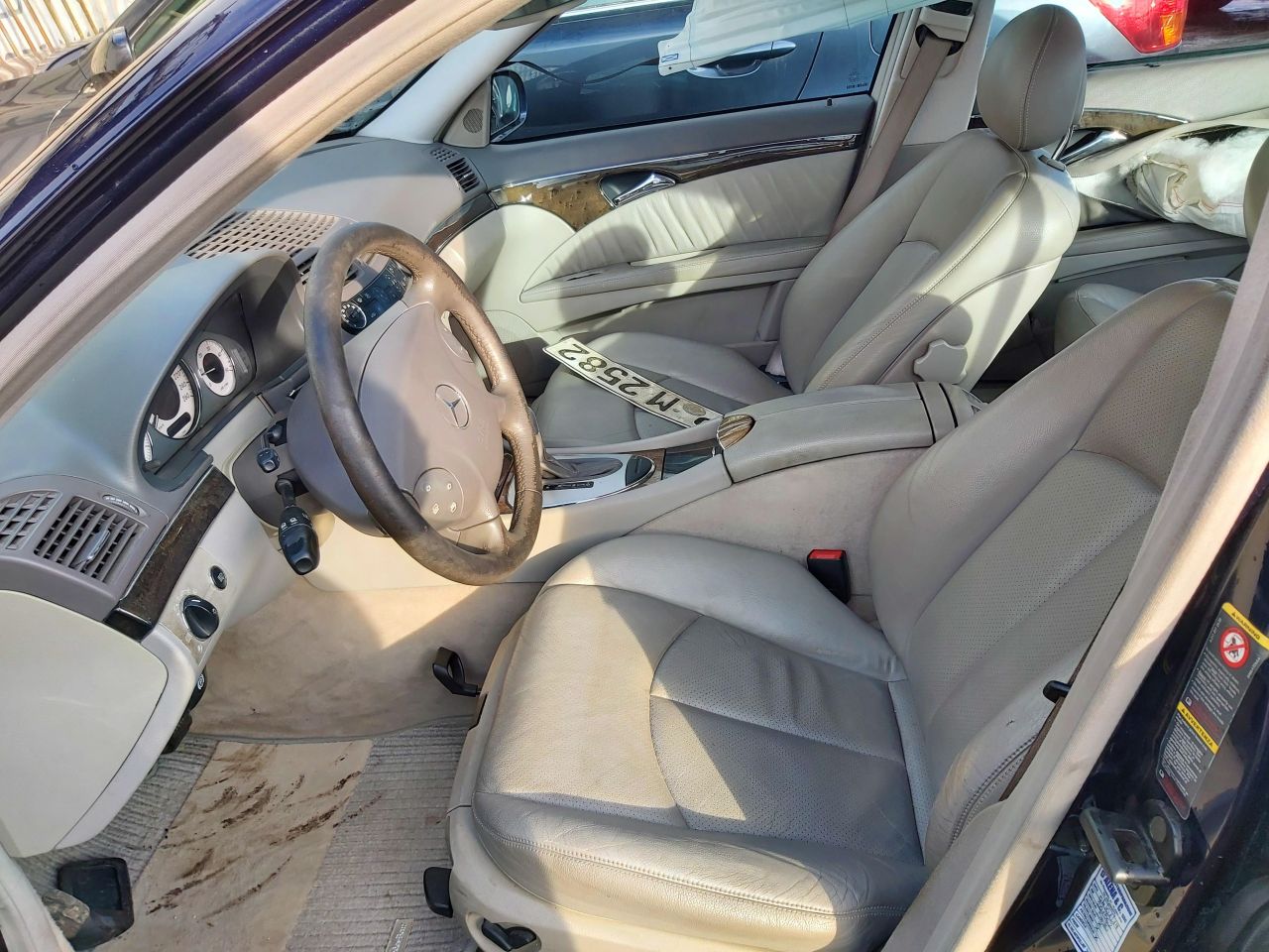 Mercedes-Benz, Saloon | 3