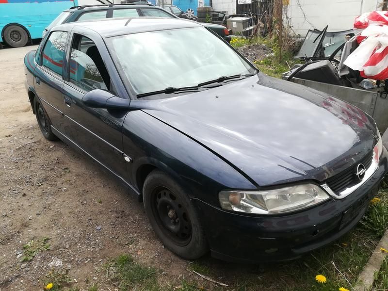 Opel, Sedanas | 2