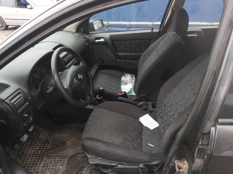 Opel, Hatchback | 4