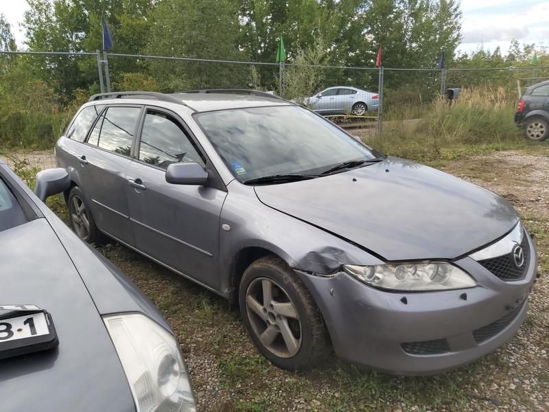 Mazda, Universalas