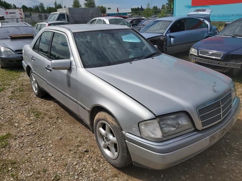 Mercedes-Benz, Saloon