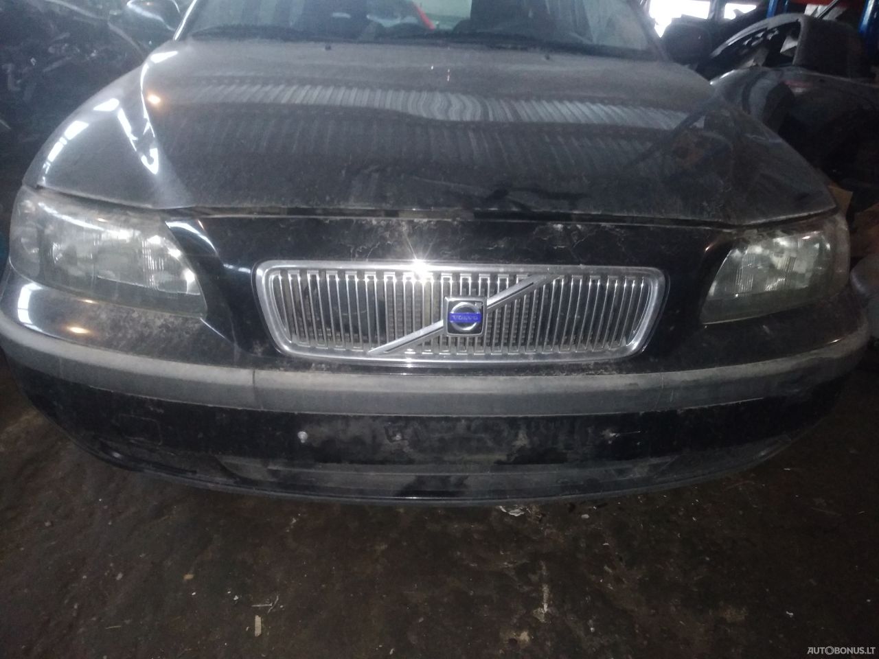 Volvo V70, Универсал