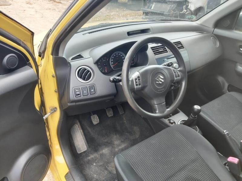 Suzuki, Минивэн | 5