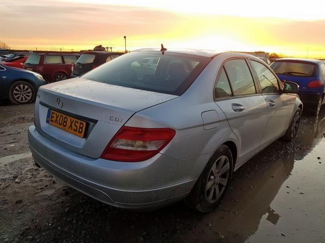 Mercedes-Benz, Saloon | 2