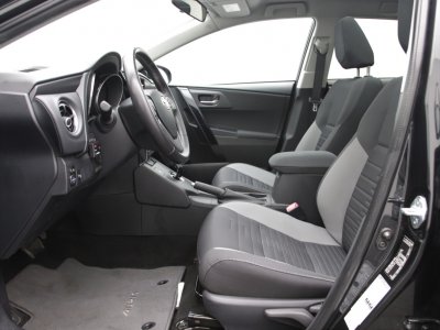 Toyota Auris | 3