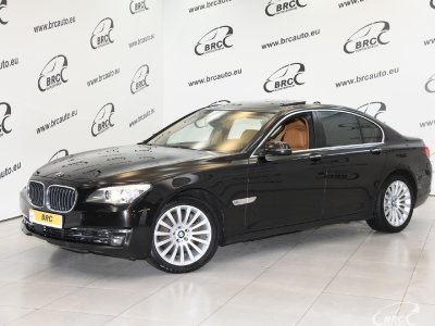 BMW 730, 3.0 l., saloon