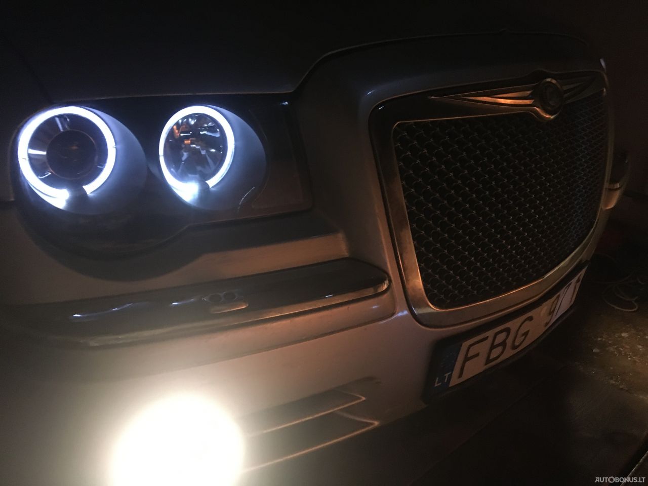 Chrysler 300 C | 10