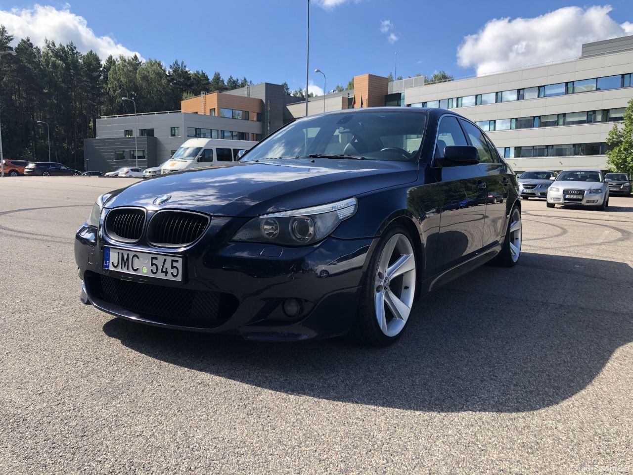 BMW 525 | 8
