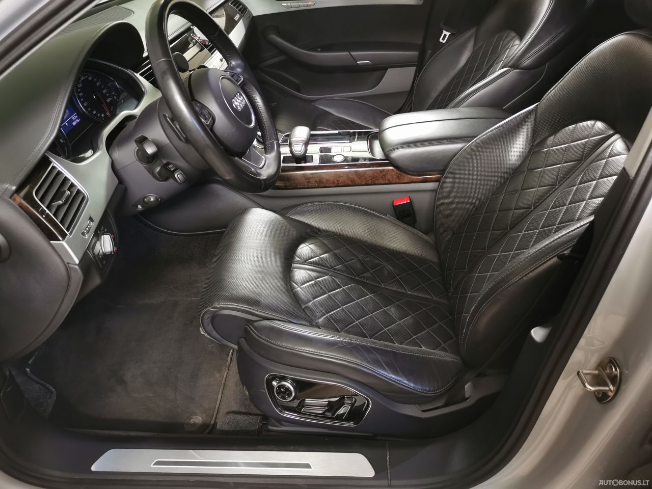 Audi A8 | 3