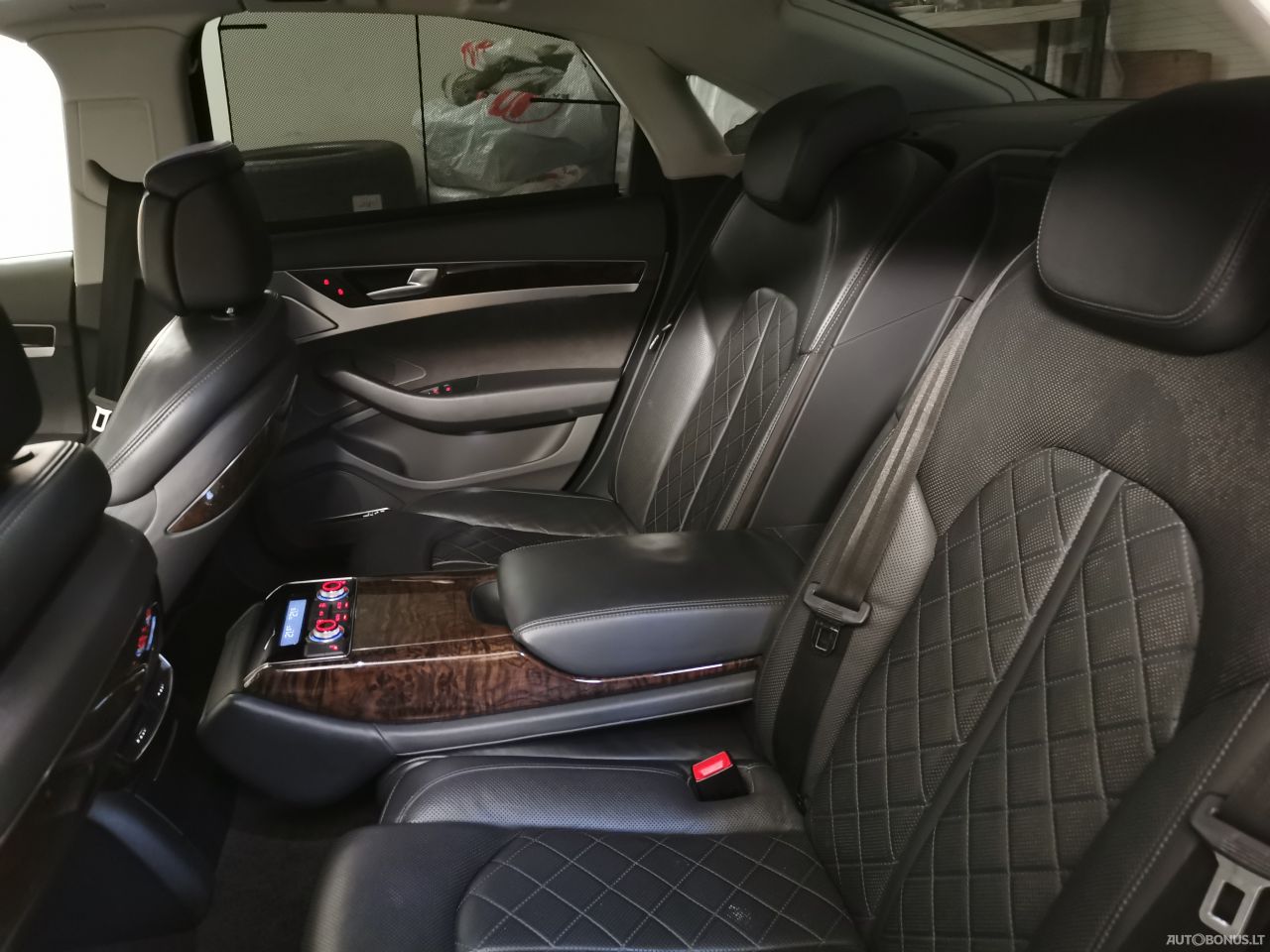 Audi A8 | 4