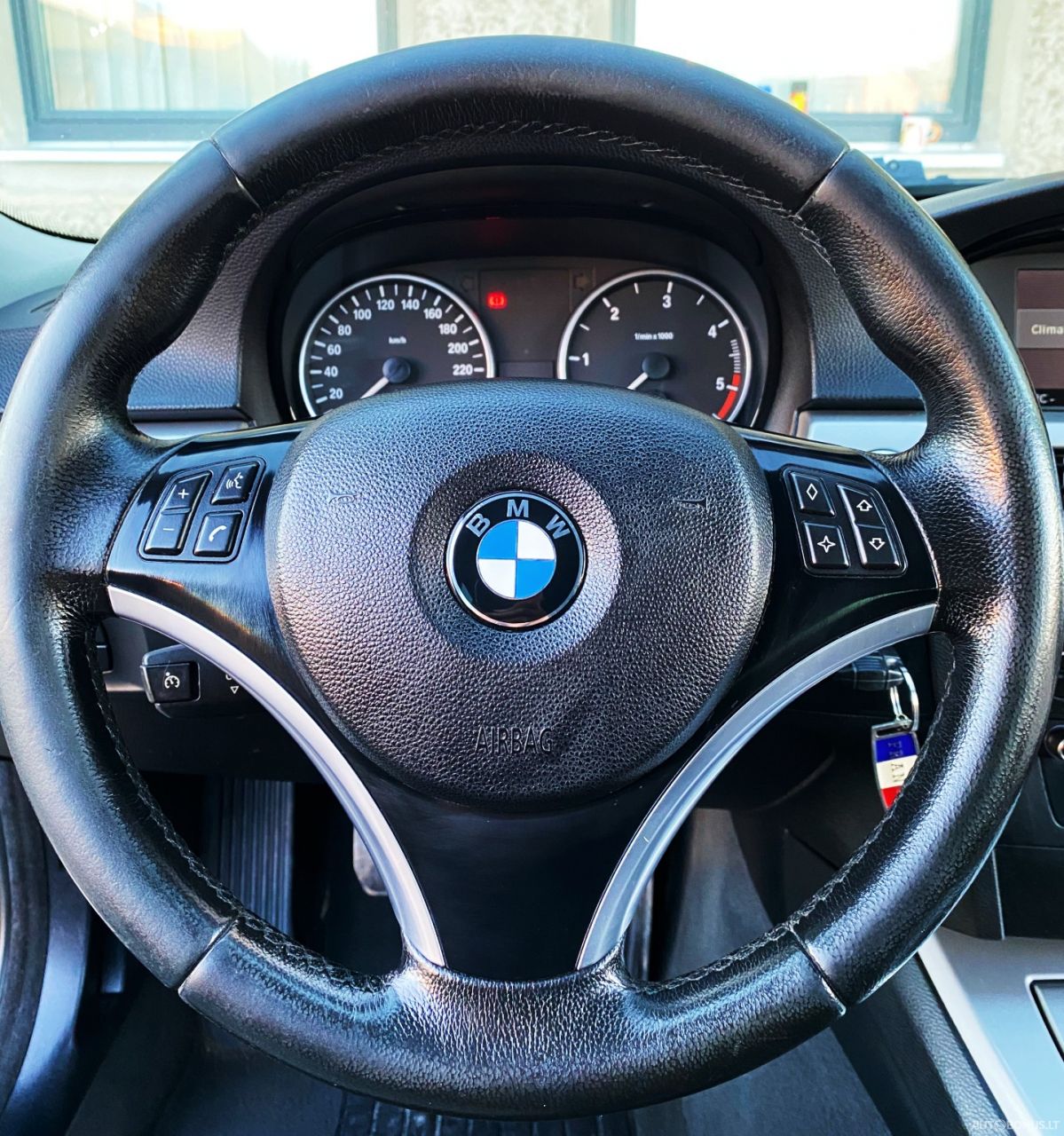BMW 320 | 12