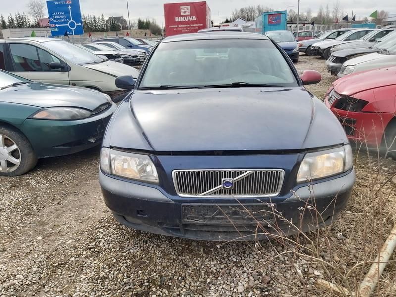 Volvo, Sedanas | 2