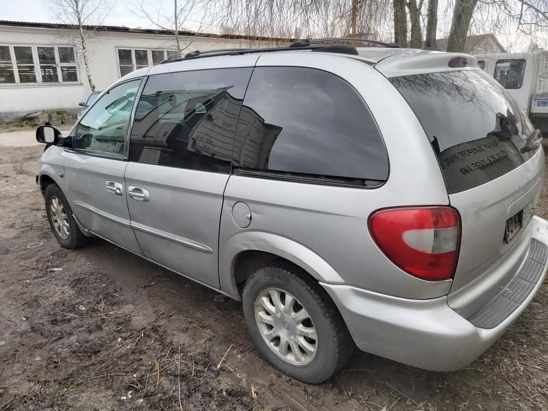 Chrysler, Минивэн | 6
