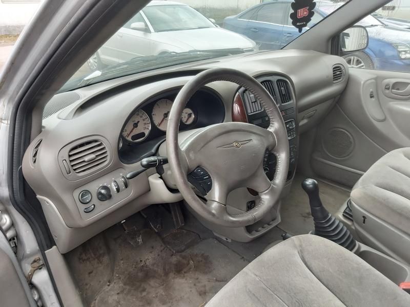 Chrysler, Минивэн | 5