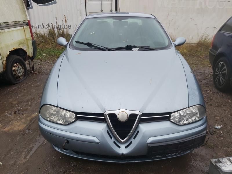 Alfa Romeo, Седан | 1