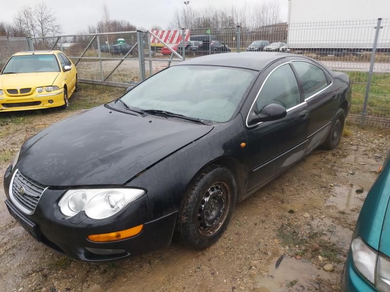Chrysler, Saloon | 3