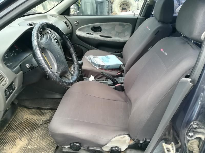 Mitsubishi, Hatchback | 4