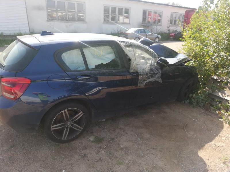 BMW, Hatchback | 5