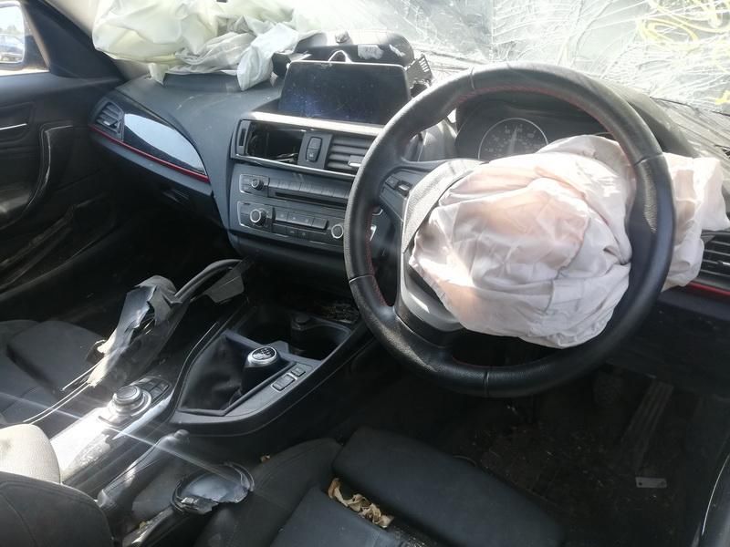 BMW, Hatchback | 6