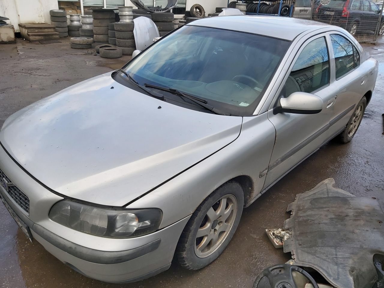 Volvo, Sedanas | 3