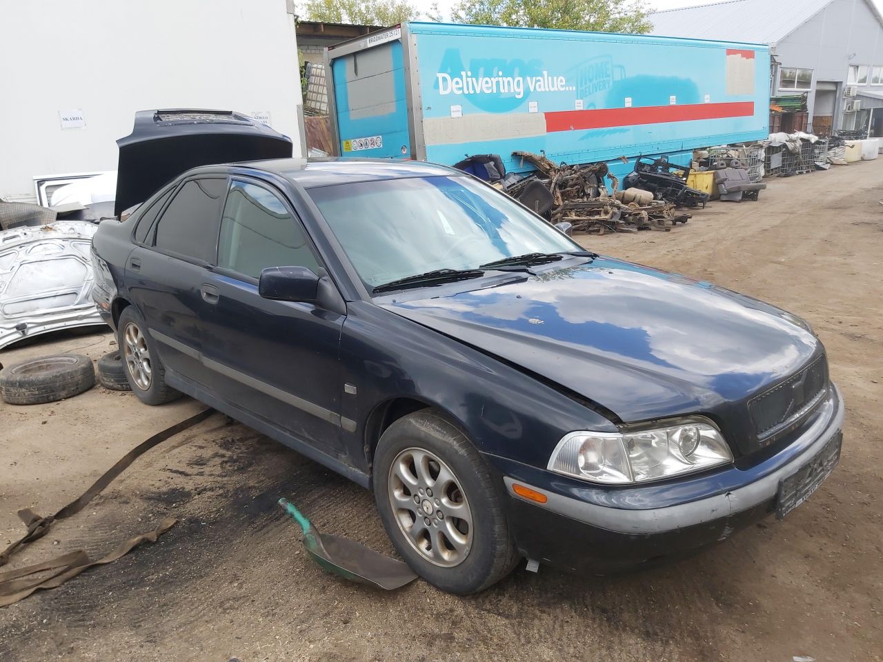 Volvo, Sedanas