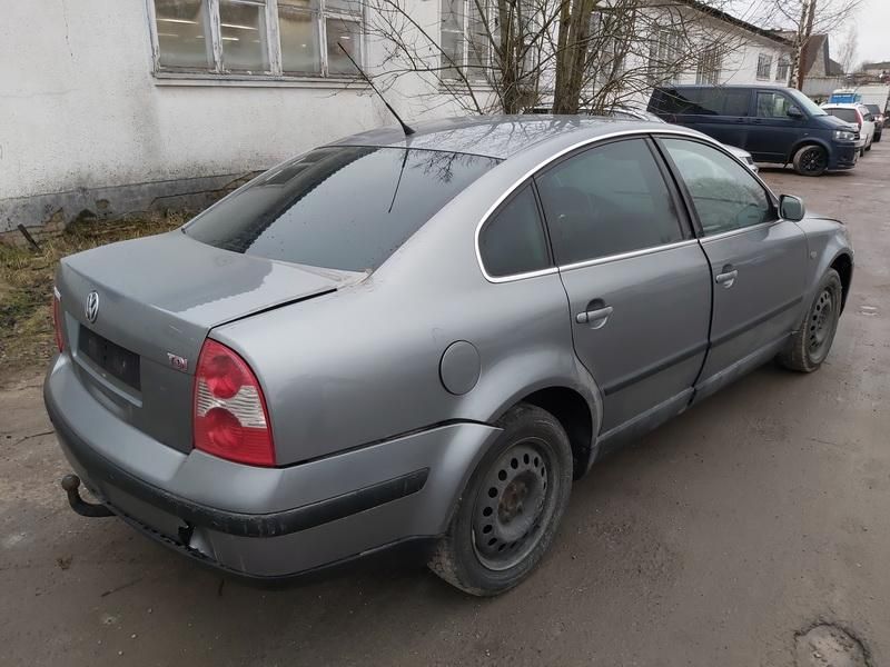 Volkswagen, Saloon | 7