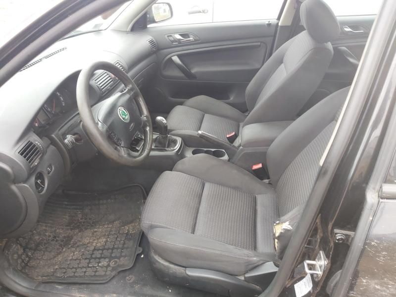 Skoda, Saloon | 4