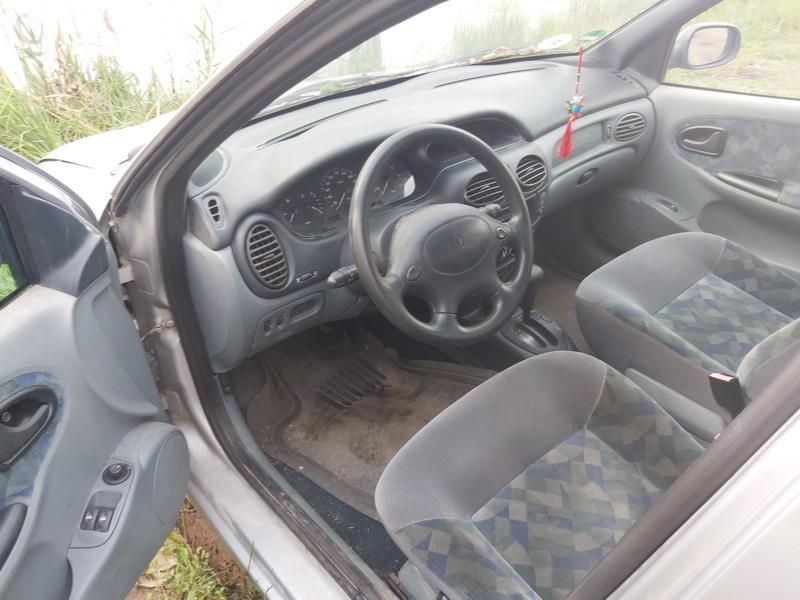 Renault 4, Hatchback | 4