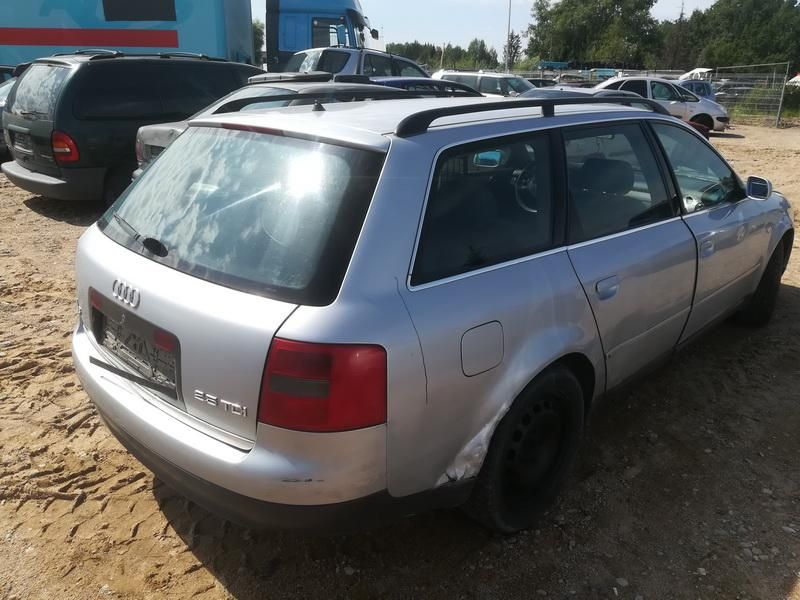 Audi, Universalas | 7