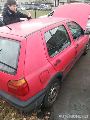 Volkswagen Golf | 2