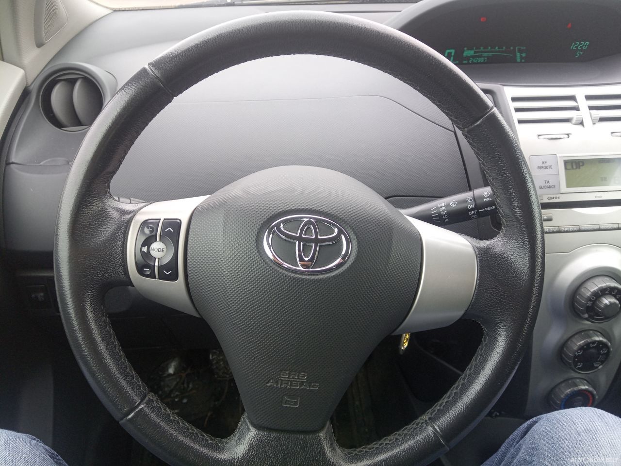 Toyota Yaris | 4