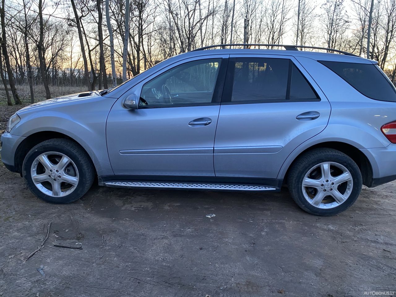 Mercedes-Benz ML350 | 1